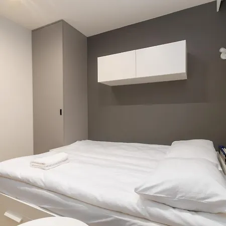 Wichrowa Deluxe By Bookinghost * Breslavia